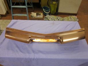 Cadillac_Stossstangenteil_vorn_verkupfert_002.jpg