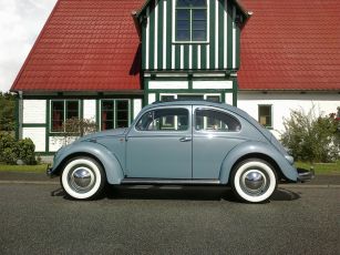 Neue_Weisswandreifen_von_Firestone_August_`13_0002.jpg