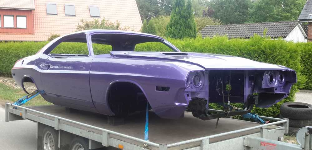 Plum Crazy Dodge Challenger Neuaufbau